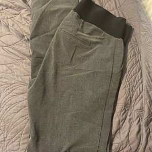 Like new maternity dress pant